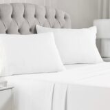 Mellanni Queen Sheet Set - 4 Piece Iconic Collection Bedding Sheets & Pillowcases - Hotel Luxury, Extra Soft, Cooling Bed Sheets - Deep Pocket up to 16" - Wrinkle, Fade, Stain Resistant (Queen, White)